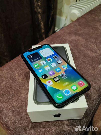 Телефон iPhone xr