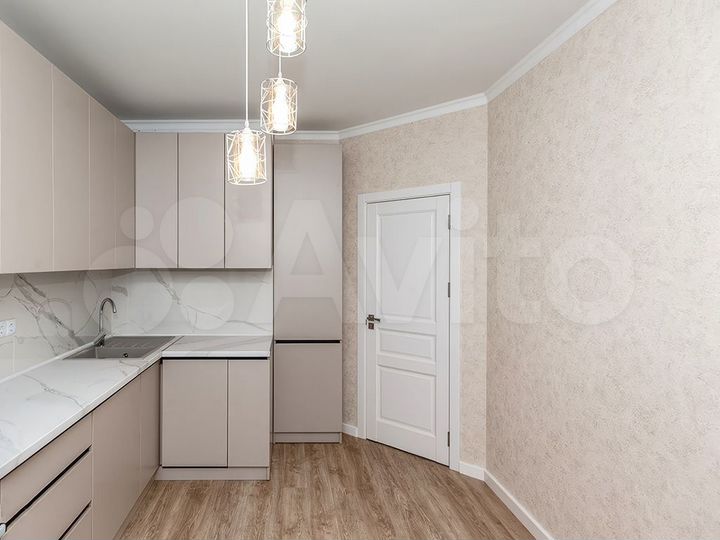 2-к. квартира, 53,6 м², 1/19 эт.