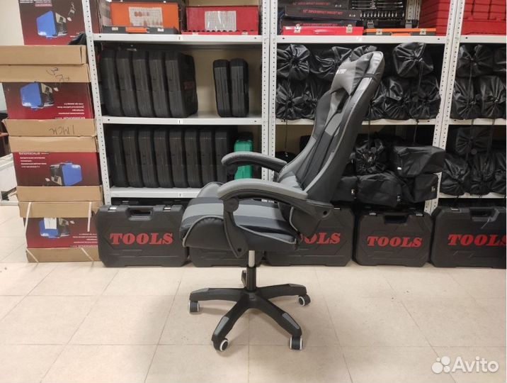 Игровое геймерское кресло компьютерное
