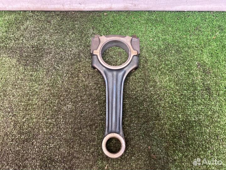 Шатун Mercedes-Benz M102 M103 M104