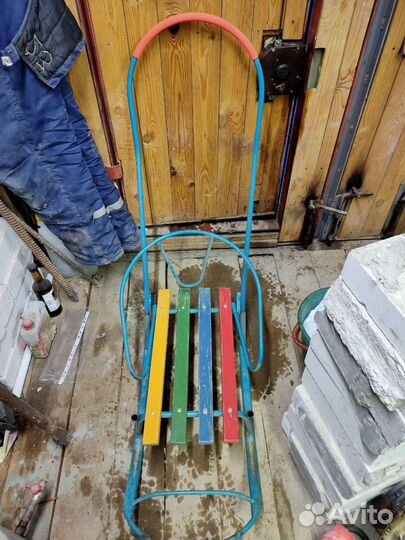 Санки и тюбинг