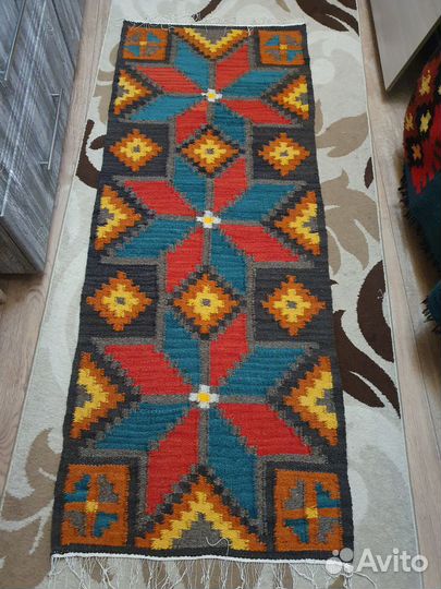 Ковер шерстяной ручной работы