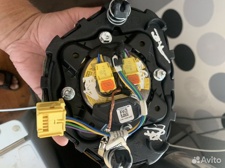 Подушка безопасности в руль Mercedes W212 рест