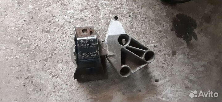 Подушка двигателя Renault Megane 2 1.5DCI