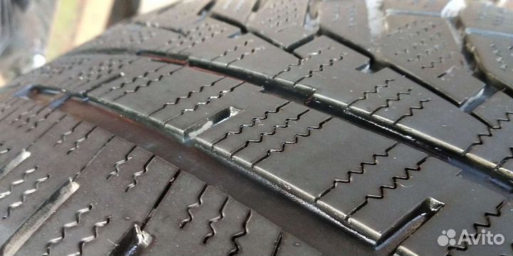 Hankook Winter I'Pike 235/50 R18 101V