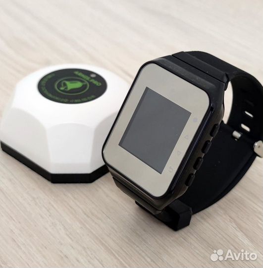 Кнопка вызова официанта, часы-пейджер персонала