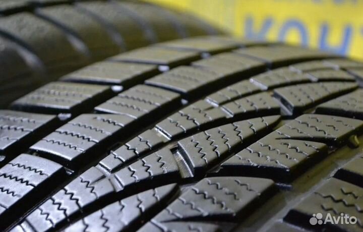 Hankook Winter I'Cept Evo 215/55 R17