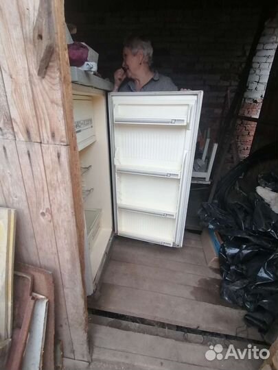 Холодильник бу