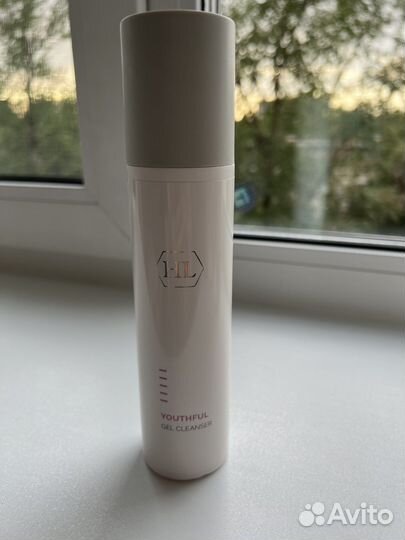 Гель для умывания Holy Land youthful