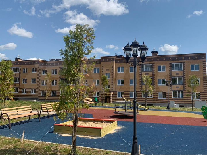 2-к. квартира, 52,9 м², 1/3 эт.