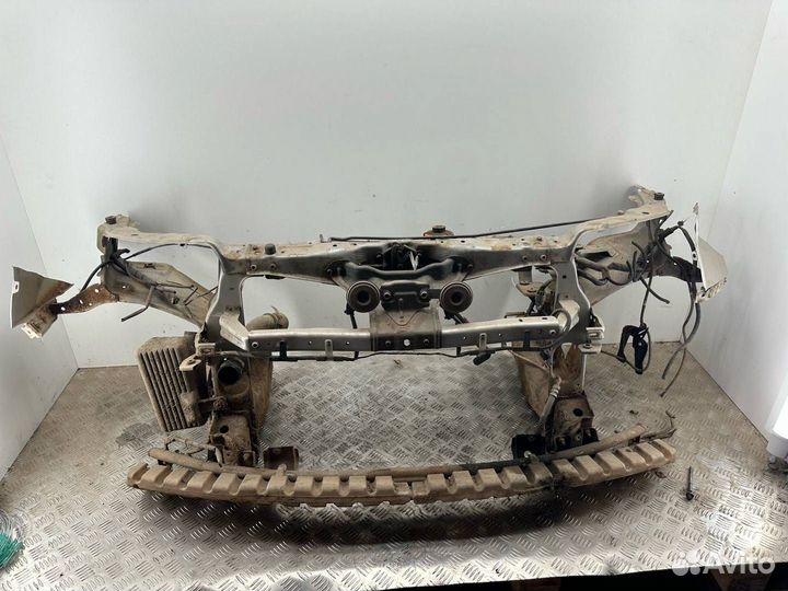 Передняя панель (телевизор) Suzuki Grand Vitara