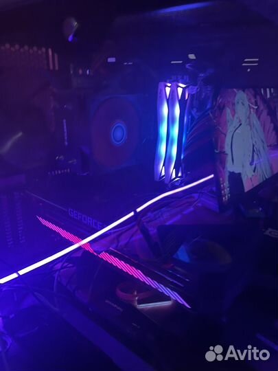 Материнская плата с процессором и памятью