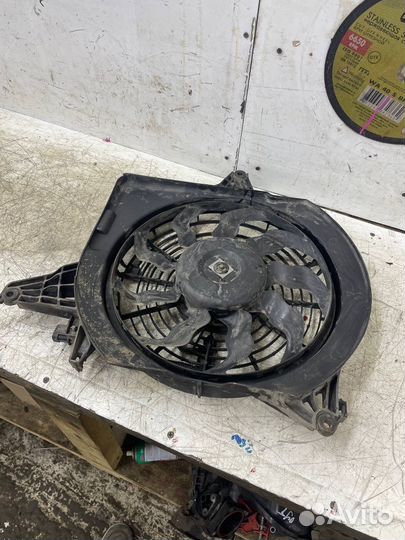 Вентилятор кондиционера Hyundai Grand Starex 1