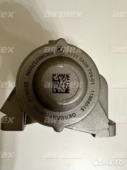 Помпа BMW N54 N55 11517632426 оригинал