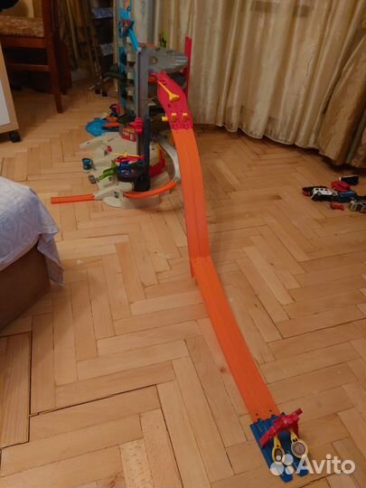 Гараж/Парковка/Трек hotweels