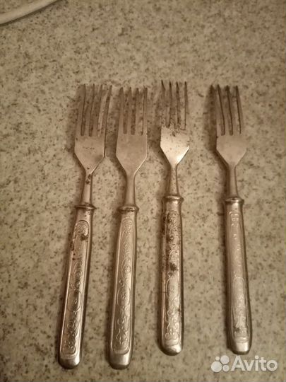 Вилки и ножи в коллекцию