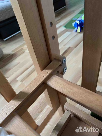 Детская кроватка-маятник