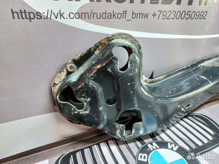 Балка под кпп Bmw X5 E53 M62B44 2003