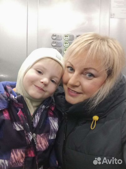 Почасовая няня Мурино