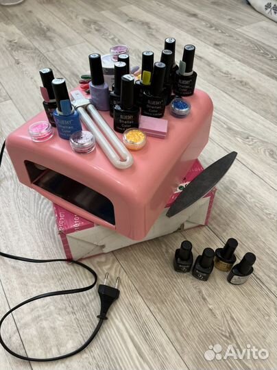 Лампа для ногтей и шеллаки