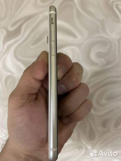 iPhone SE (2020), 128 ГБ