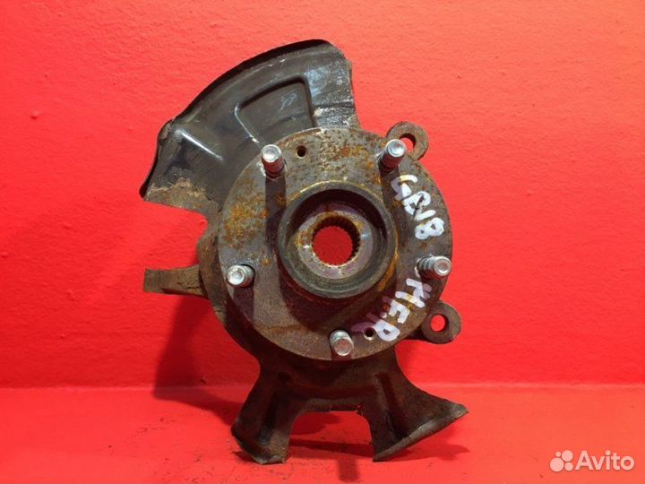 Кулак передний правый Kia Venga YN G4FA 1.4 бензин