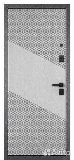 Входная дверь