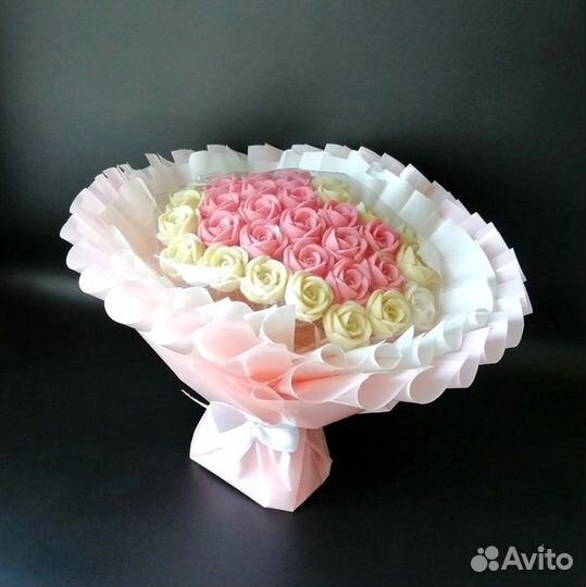 В Наличии. Букет из шоколадных роз