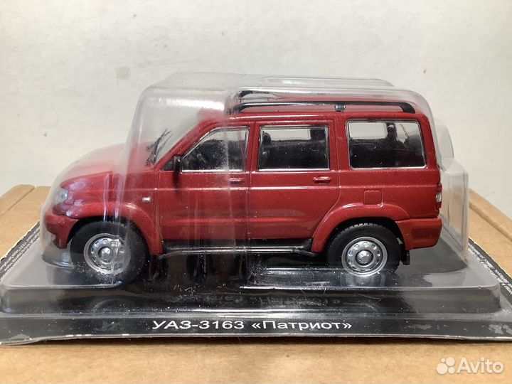 Модель автомобиля УАЗ-3163 Патриот 1:43 деа