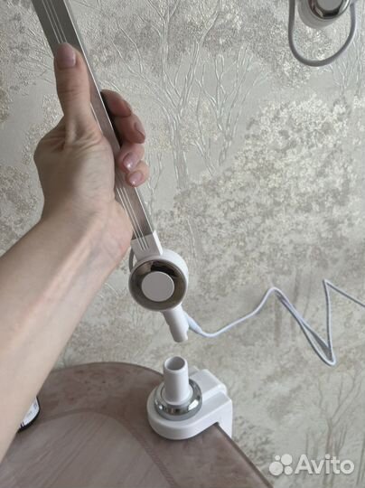 Светодиодный светильник на струбцине новый