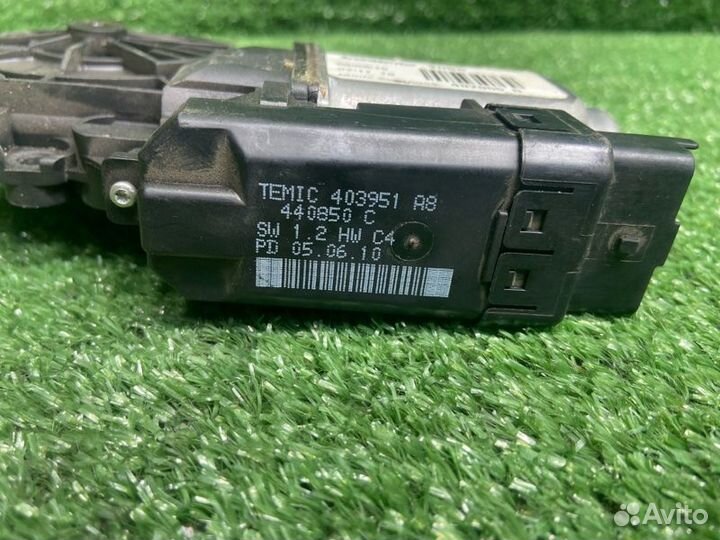 Моторчик стеклоподьемника передний левый Kia Ceed