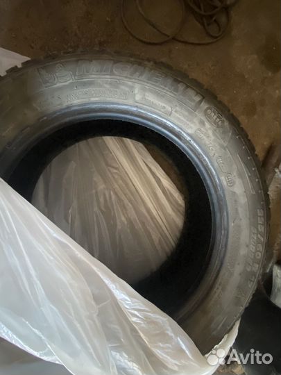 Michelin X-Ice North 225/60 R17