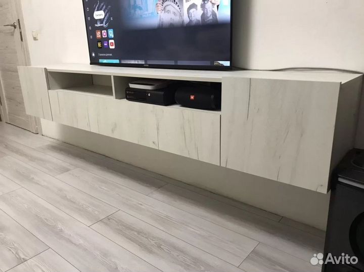 Подвесная Тв тумба