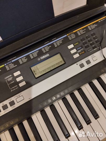 Продам синтезатор Yamaha