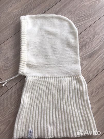 Капор женский вязаный