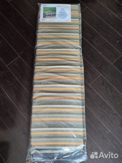 Подушка на сиденье новая. Италия