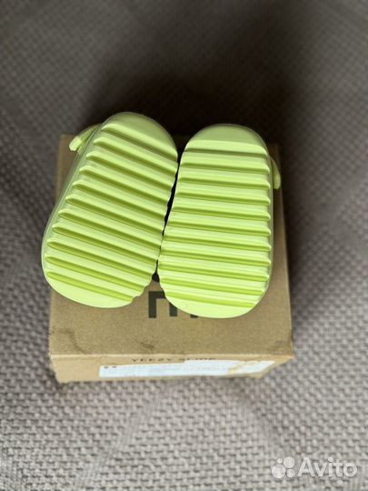 Детские Yeezy slide glow green 4k