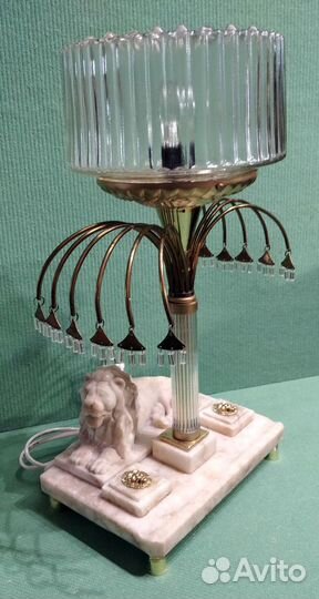 Настольная лампа 