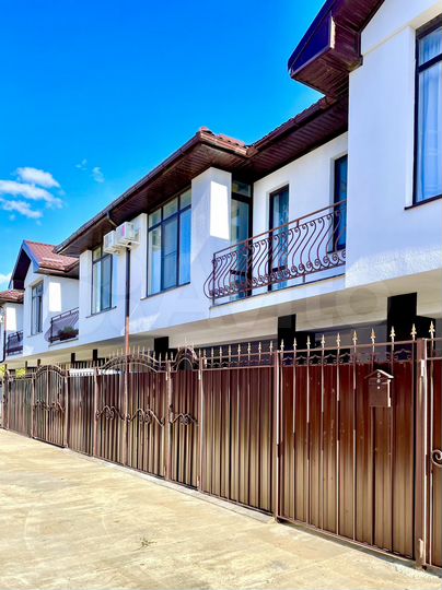 Таунхаус 127,6 м² на участке 4 сот.