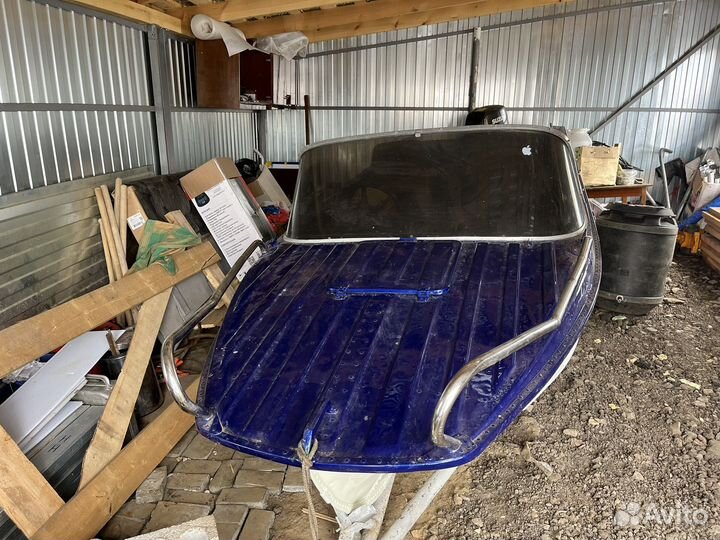 Лодка моторная