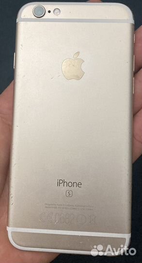 Телефон iPhone 6s