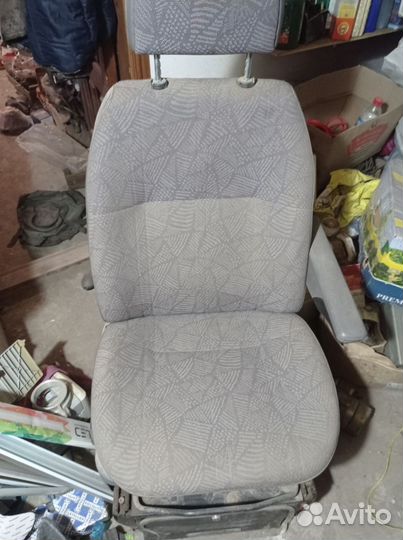 Сидение пассажирское Ford Transit