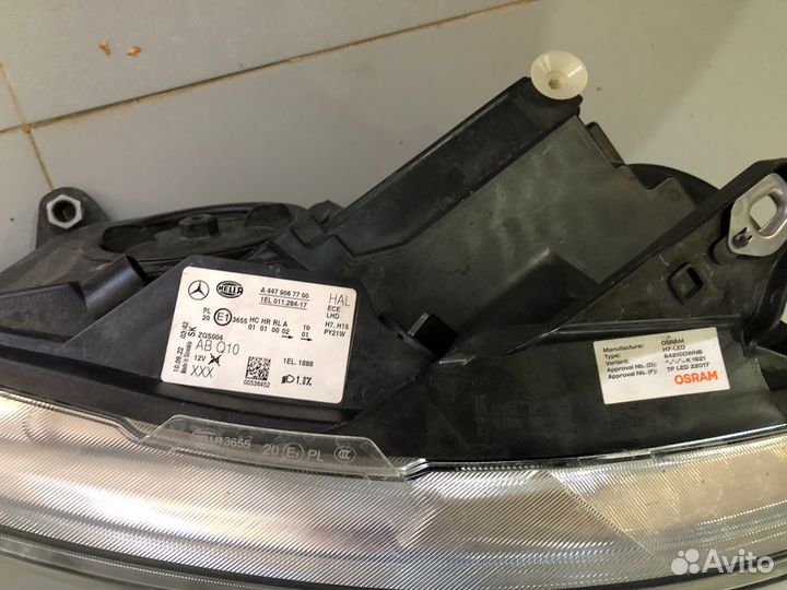 Фара передняя Hella Mercedes-Benz V-Класс оригинал