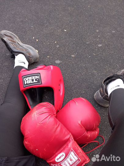 Боксерские перчатки