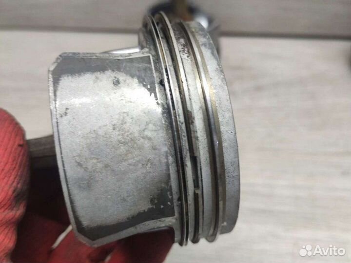 Поршень с шатуном Audi tfsi