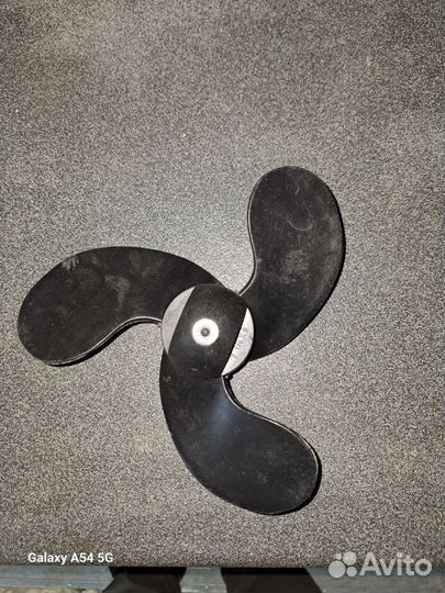 Продам гребной винт Solas на ямаху 2 л.с (новый)