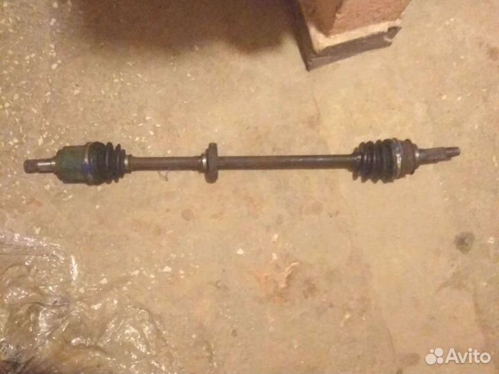 Мазда323f 1991 В6 1.6 16