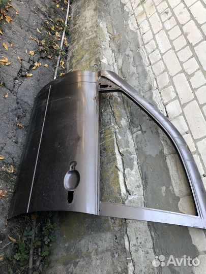 Дверь передняя левая гранта