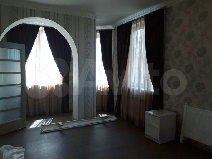 3-к. квартира, 70,6 м², 4/9 эт.