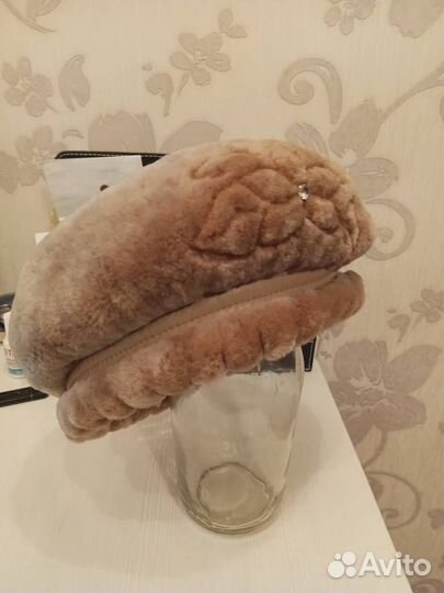 Береты, шляпы, палантины